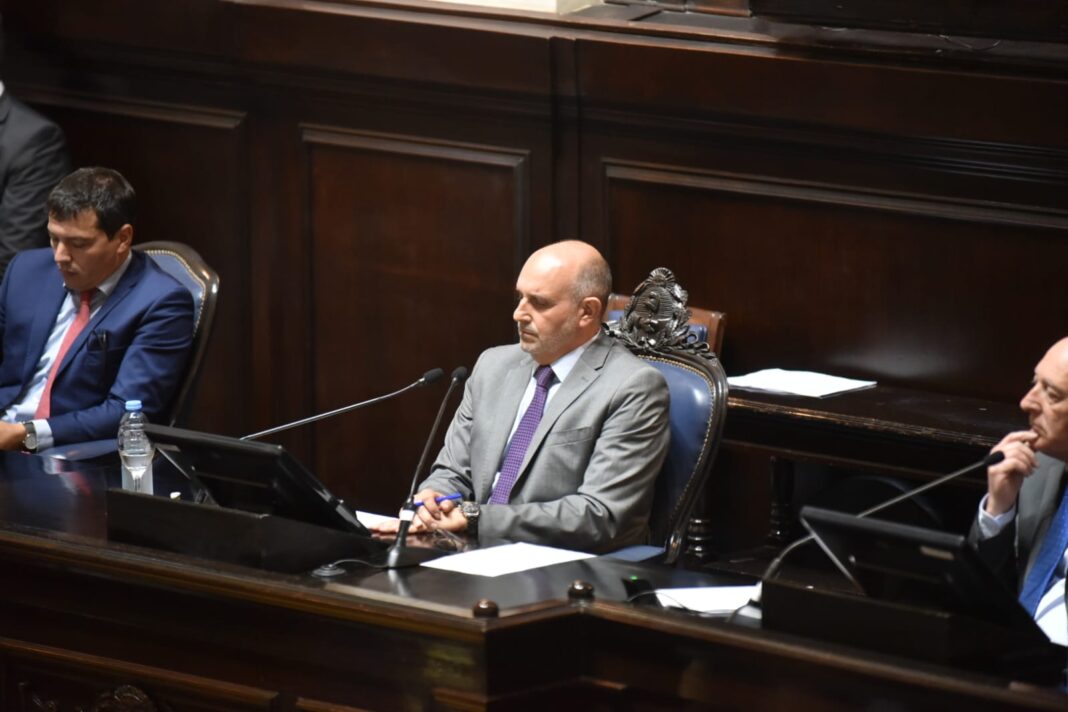 El diputado bonaerense, Alexis Guerra, descartó que el FR vaya a ser un obstáculo si se discuten las reelecciones indefinidas por el Presupuesto de Kicillof.
