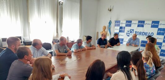 El intendente de Tordillo, Héctor Olivera, volvió a la Municipalidad tras tres años de licencia. Esta semana oficializó la nueva etapa con una reunión de gabinete.