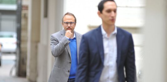La diputada, Ana Luz Balor, presentó un proyecto contra el desmonte del Bosque de Eucaliptos de Tres de Febrero.