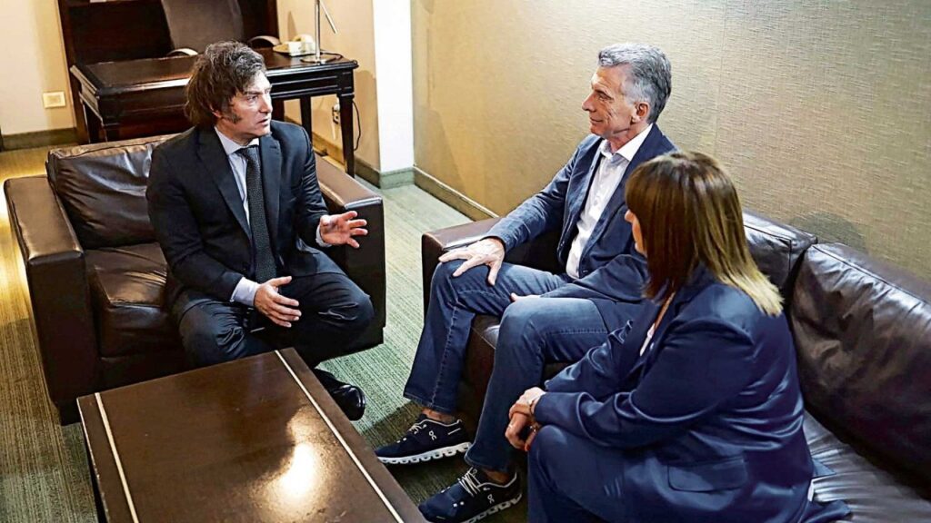 Bullrich insistió con que el PRO, que preside Macri, juegue en las próximas elecciones legislativas de 2025 en alianza La Libertad Avanza.