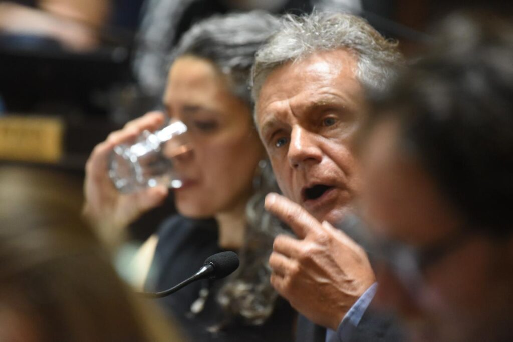 El diputado Gustavo Pulti alertó por las consecuencias de la política económica en las actividades industriales nacionales.