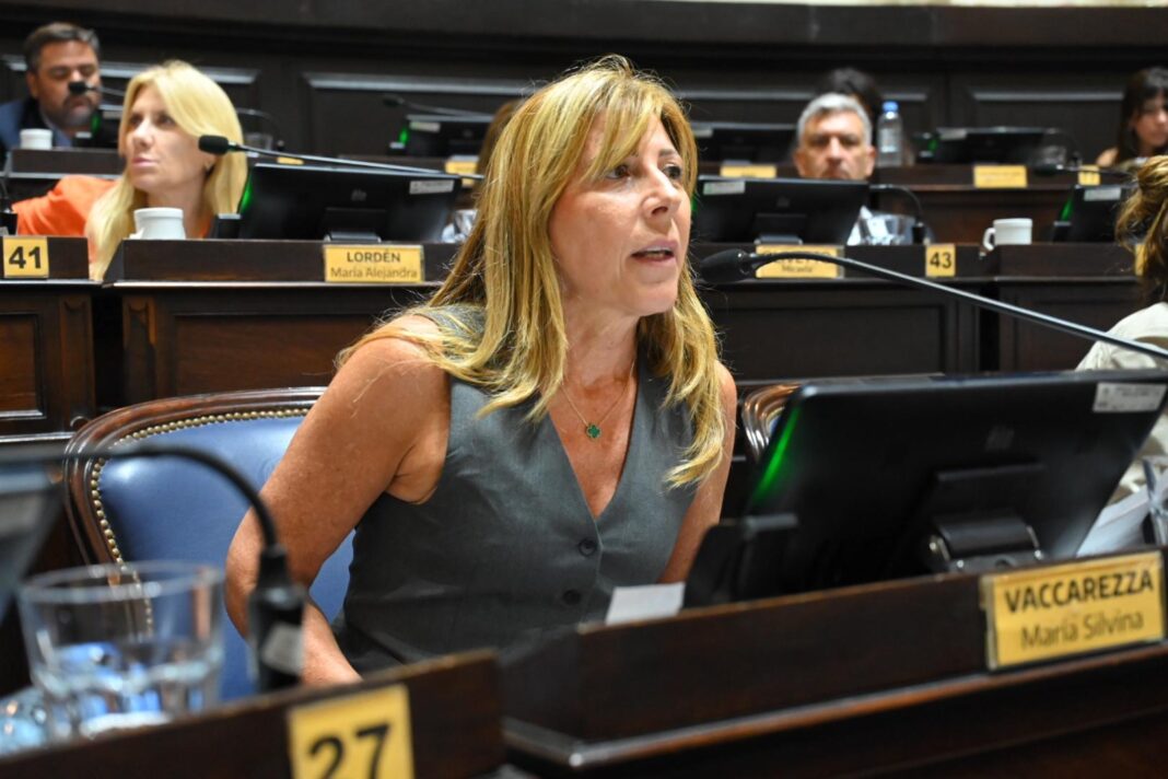 La diputada bonaerense, Silvina Vaccarezza, manifestó la necesidad de avanzar en su proyecto de ley sobre uso y aplicación de fitosanitarios.