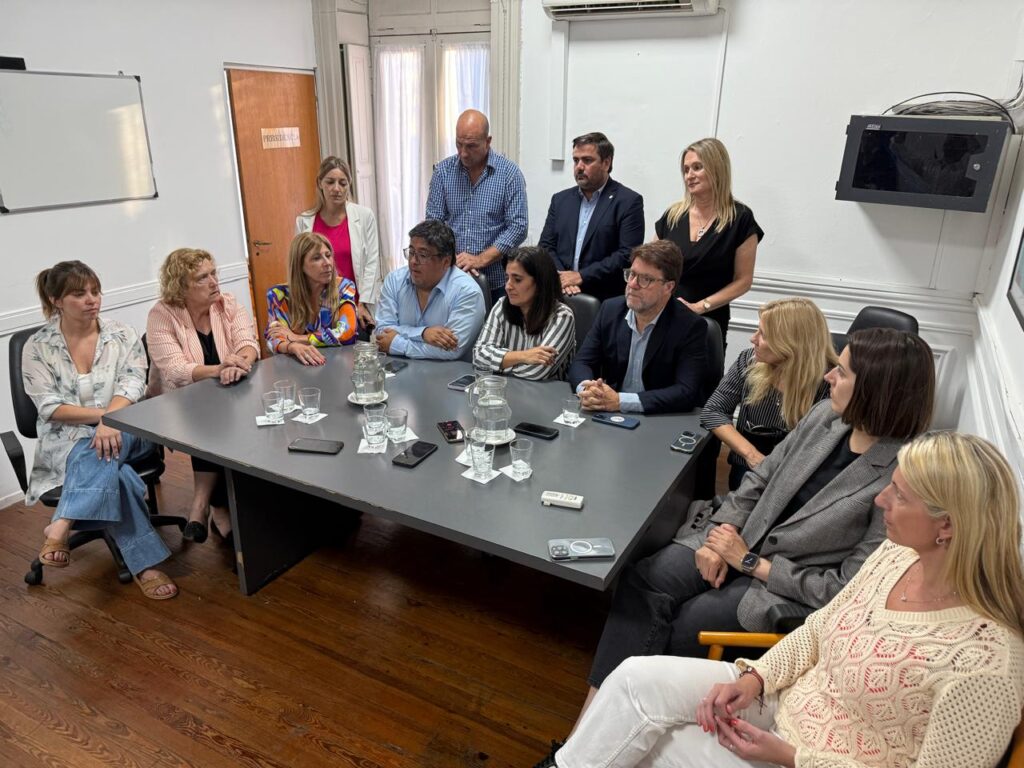 Legisladores de la oposición alertaron que la prorroga de la Ley Impositiva 2024 traería nuevos aumentos por encima de la inflación.