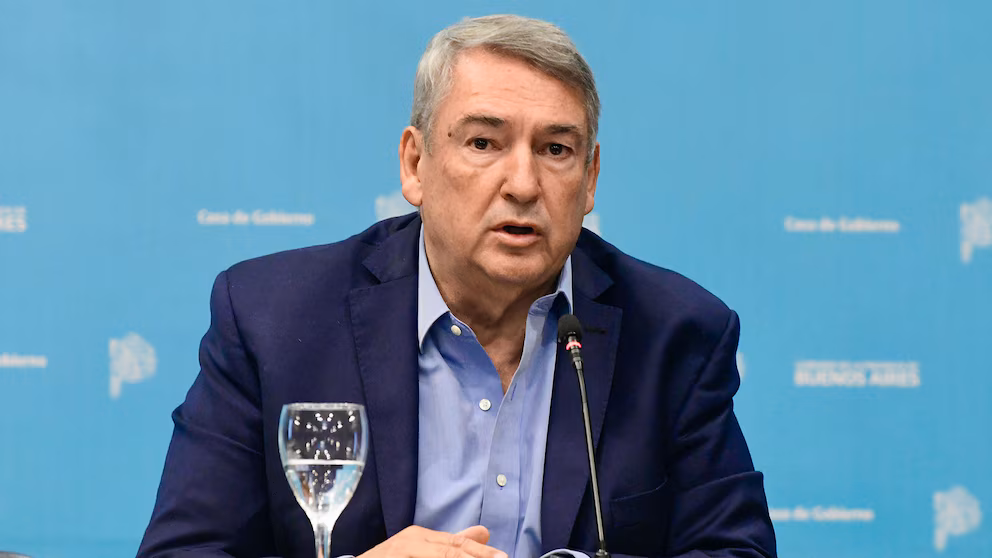 Si bien se argumentó la salida de D'Onofrio por "problemas personales", los escándalos de corrupción debilitaron su gestión en el Ministerio de Transporte bonaerense.