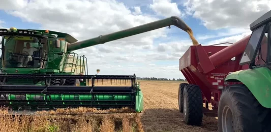 El Consejo Agroindustrial Argentino se reunió con el equipo económico del Gobierno nacional en donde pidió una baja generalizada de las retenciones.