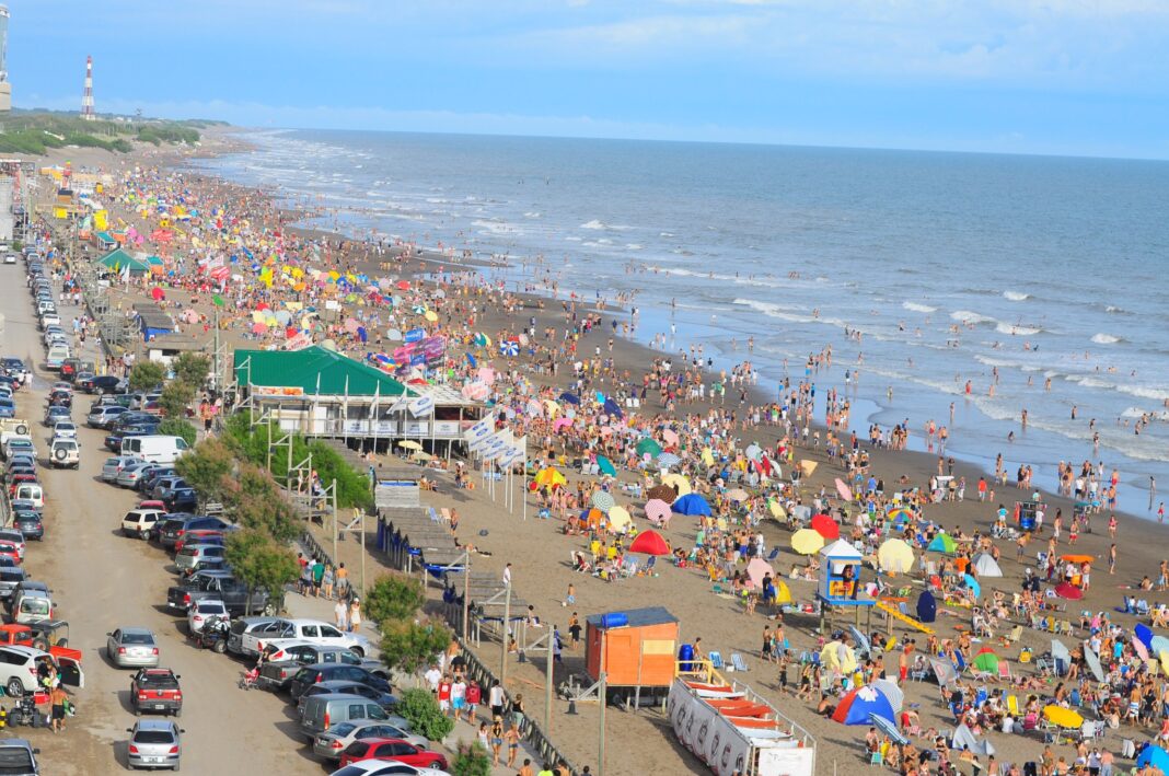 Monte Hermoso cierra enero con un incremento en la ocupación y se consolida como uno de los destinos más destacados del verano 2025.