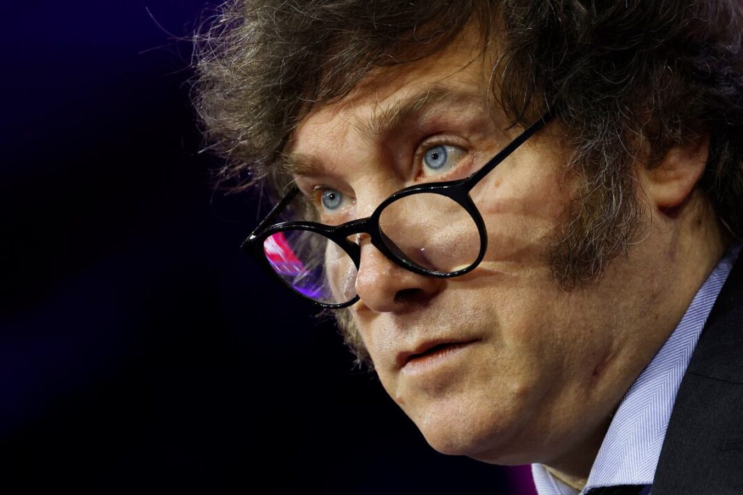 El Gobierno de Javier Milei modificó la Ley de Identidad de Género, restringiendo los tratamientos de cambio de sexo y el cambio de documentos para menores de 18 años.