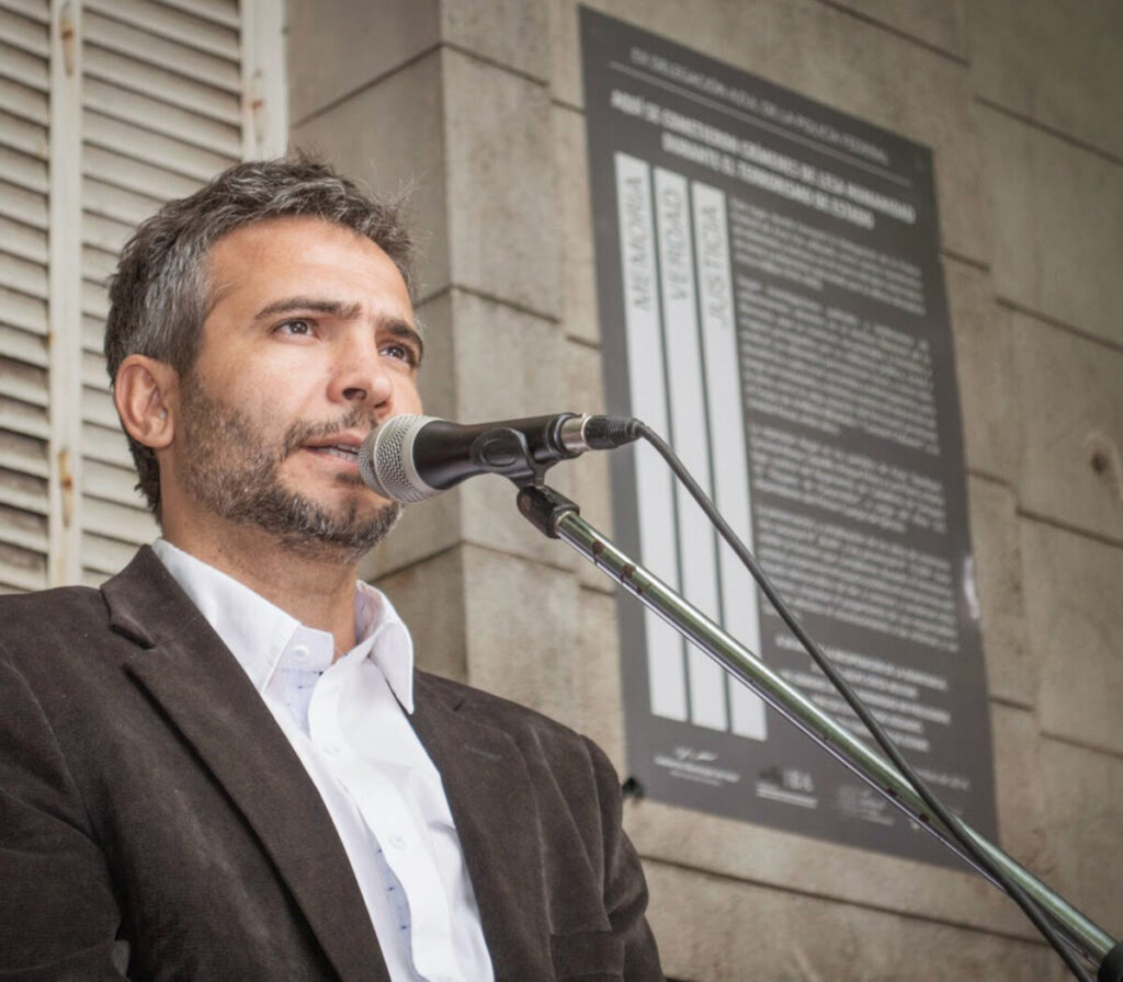 El secretario de Derechos Humanos bonaerense, Matías Moreno, consideró que el uso del Falcon verde en un acto de vandalismo es un desagravio a la memoria histórica.