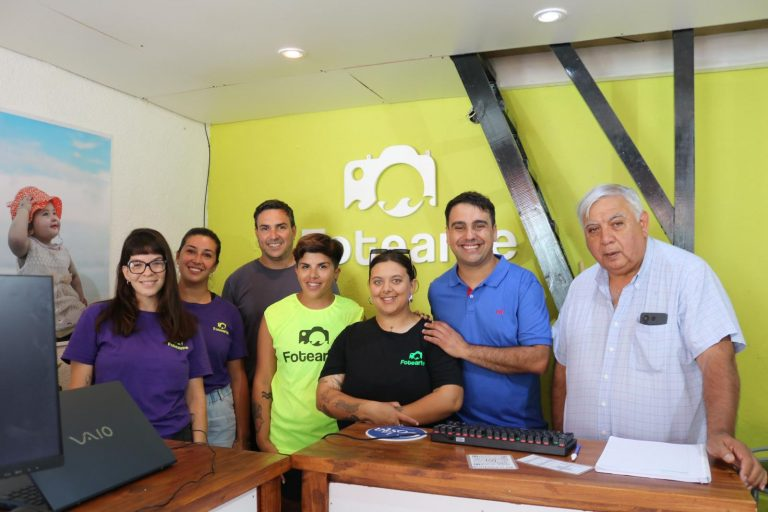 Cooperativas de La Costa recibieron financiamiento conjunto del Municipio y el Gobierno de la provincia de Buenos Aires.
