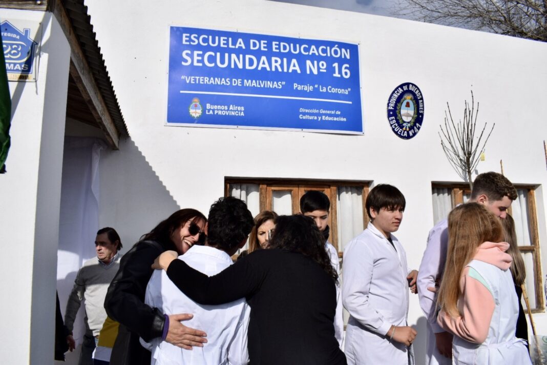 Tras varias discusiones y polémicas, el Gobierno de Kicillof comenzó a aplicar el plan que elimina la repitencia en las escuelas secundarias de la provincia.
