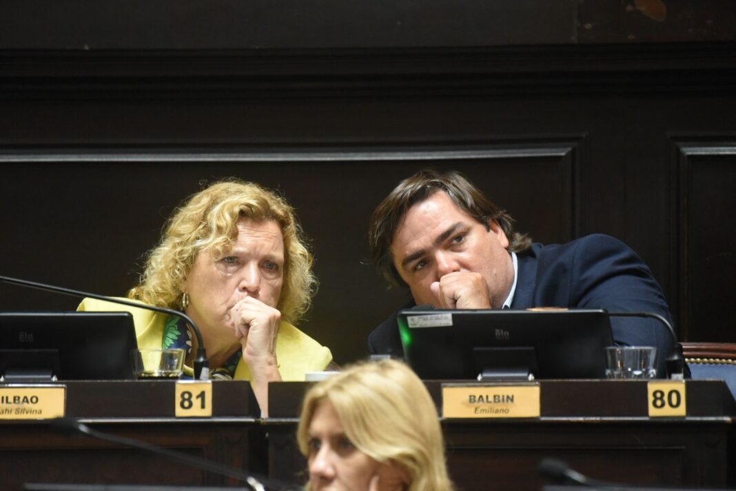 Diputados y senadores del radicalismo llamaron a “repensar” la provincia de Buenos Aires, en el aniversario 205° de su fundación.