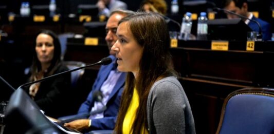 La diputada bonaerense del bullrichismo, Abigail Gómez, remarcó la importancia de cerrar un acuerdo electoral con el PRO.