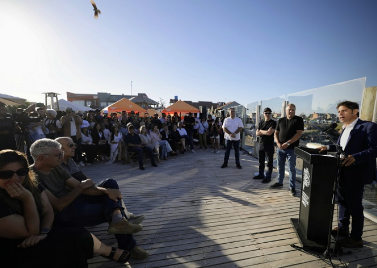 Desde Mar Chiquita, el gobernador Kicillof anuncio medidas para paliar la crisis del turismo en la Costa bonaerense. 