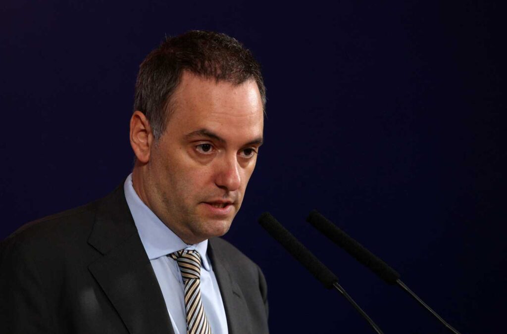 Adorni sobre la privatización de Corredores Viales: "El sector privado se encargará de ejecutar las obras y gestiones necesarias a su propia cuenta y riesgo, a cambio del derecho de exigir el cobro de un peaje a los usuarios"