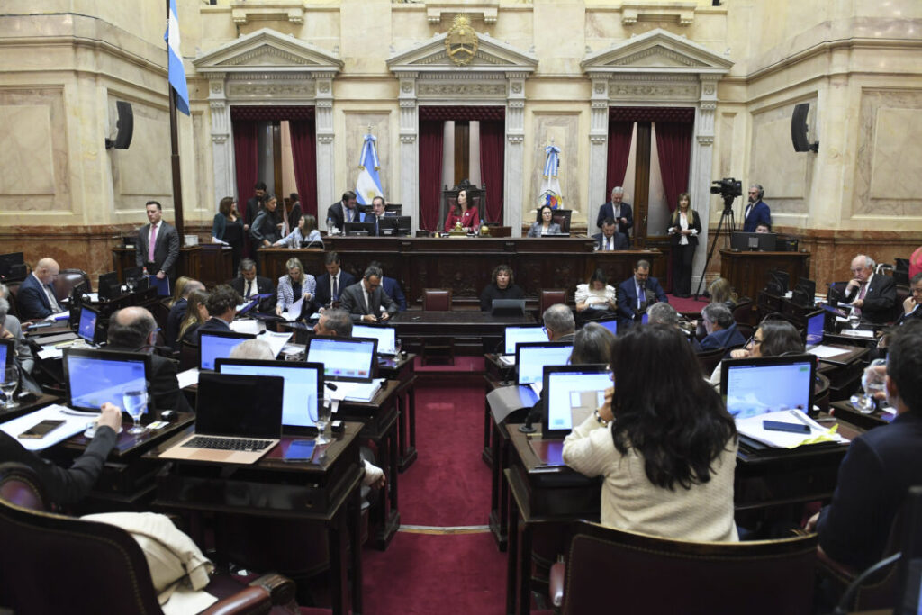 El Senado tratará en comisiones el proyecto de Ficha Limpia. Aún está en duda su inclusión en el temario del jueves.