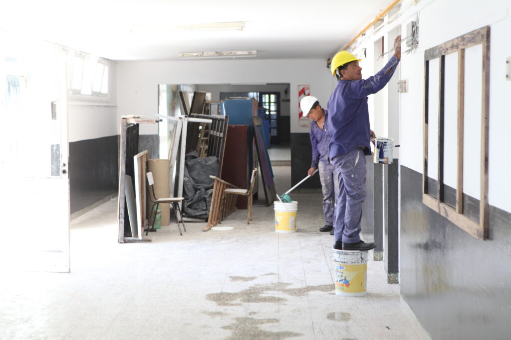 La Municipalidad de La Plata pone en marcha junto al gobierno bonaerense la renovación de más de 80 escuelas. 