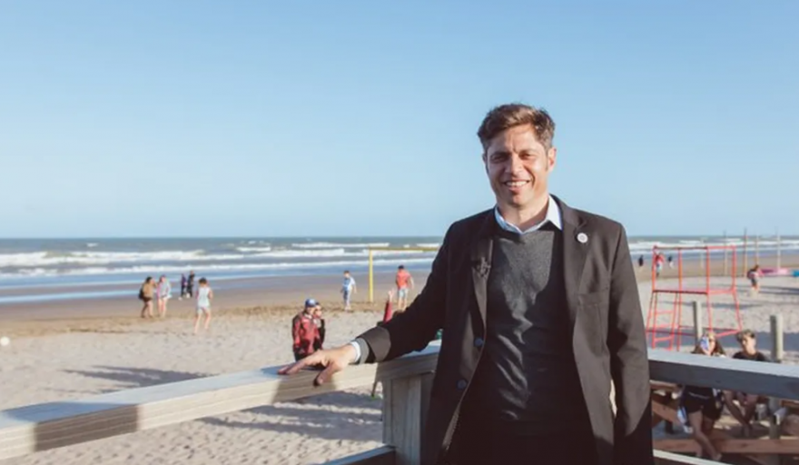 El gobernador bonaerense, Axel Kicillof, llega este viernes a Mar del Plata para participar de la asunción del obispo Ernesto Giobando. Todos los detalles. 