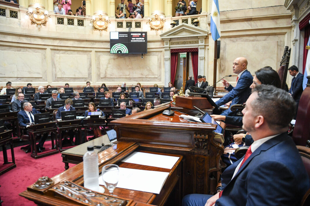 Gracias al apoyo de los senadores radicales, se cayó la comisión investigadora que pretendía analizar la culpabilidad del presidente Javier Milei en el escándalo cripto.