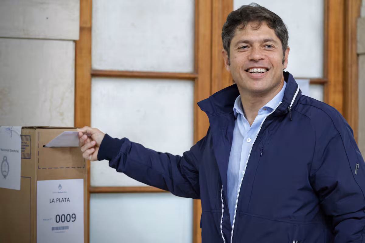 La suspensión de las PASO permitiría a Kicillof adelantar las legislativas en las Provincia y eludir la polarización de las elecciones nacionales.