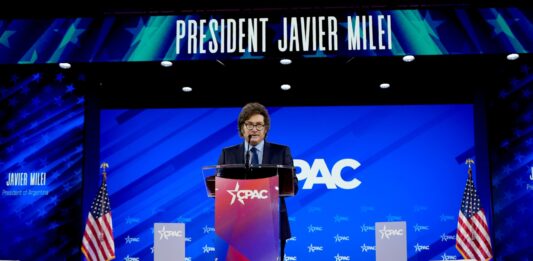 Durante su discurso en la CPAC, Milei disparó contra el Mercosur al asegurar que impide que el país alcance un tratado de libre comercio con Estados Unidos.