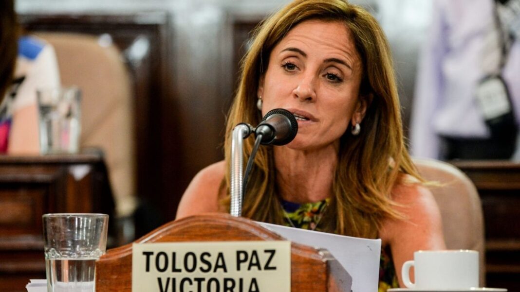 Tolosa Paz habló sobre el nuevo movimiento que respalda a Kicillof y defendió la idea de desdoblar las elecciones en la Provincia.