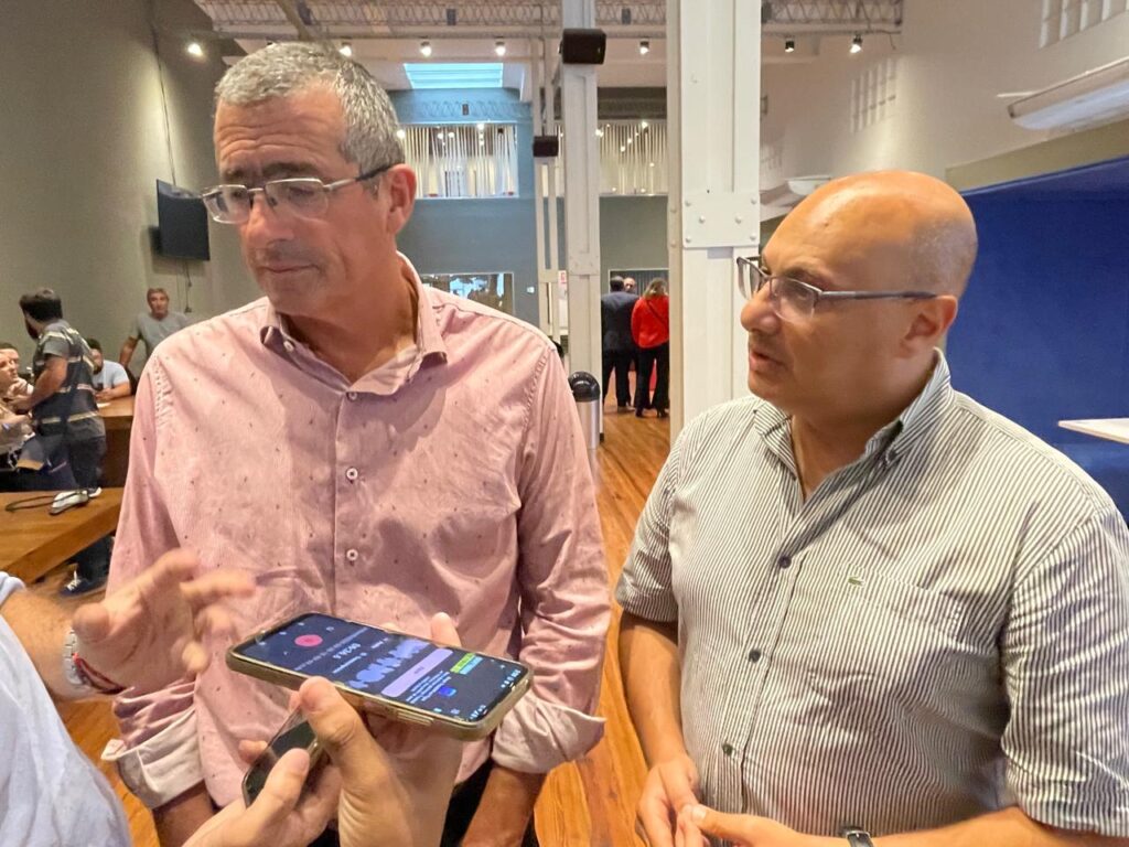 El presidente y vice del foro de intendentes radicales, Maximiliano Suescún y Esteban Reino.