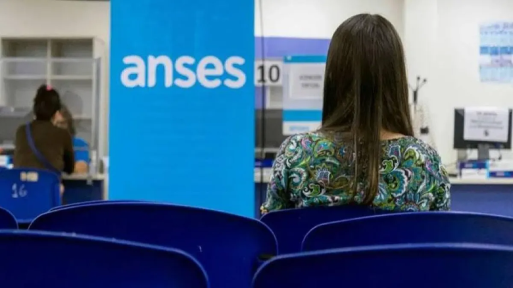 ANSES: Los titulares de la Asignación Universal por Hijo (AUH) y la Asignación Universal por Embarazo (AUE) también percibirán los haberes actualizados en marzo.