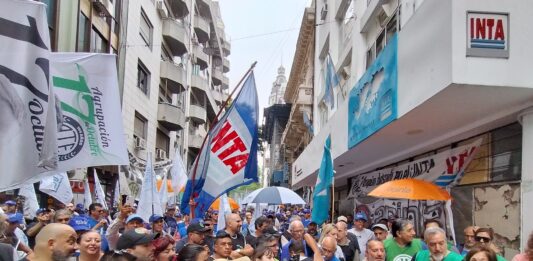 Trabajadores del Agro denunciaron que el Consejo Directivo del Instituto Nacional de Tecnología Agropecuaria (INTA) planea despedir a 1.500 empleados.