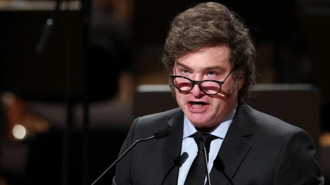 Milei rechazó la propuesta de Kicillof de trabajar en conjunto para brindar más seguridad a la Provincia y le pidió la renuncia.