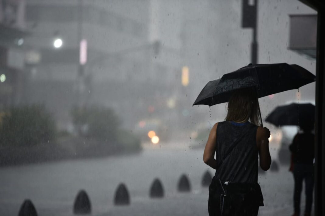 El SMN emitió alerta amarilla por tormentas para casi toda la provincia de Buenos Aires, con foco en el AMBA.