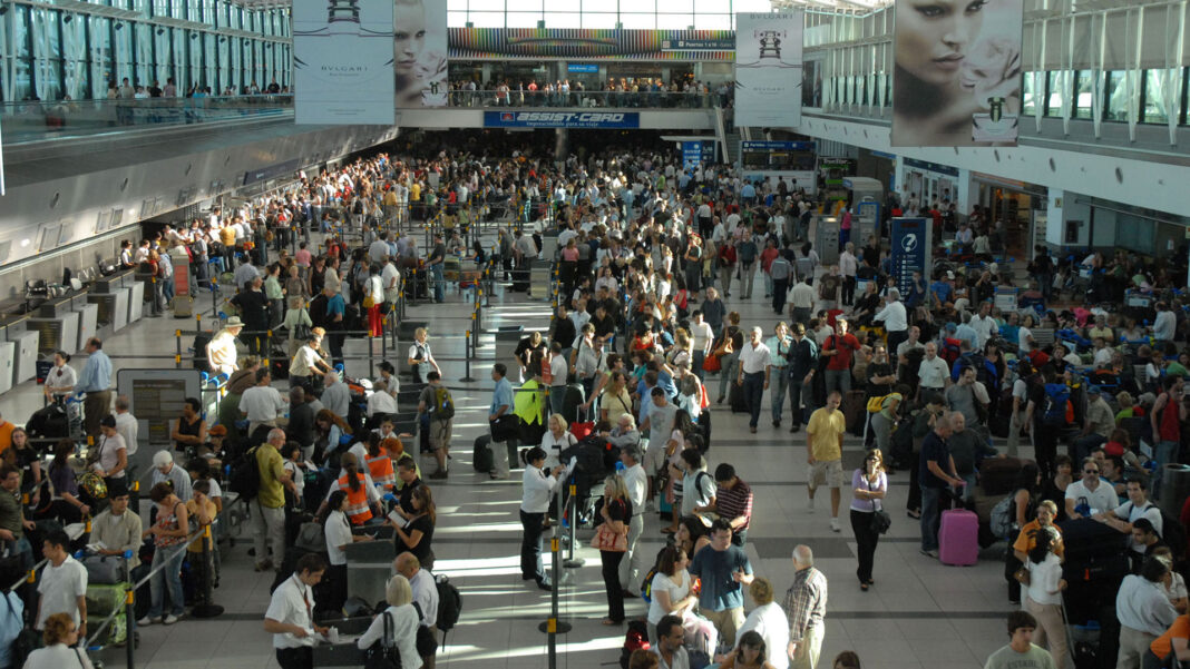 El INDEC registró un crecimiento del turismo emisivo en enero del 74,9% interanual impulsado por el tipo de cambio y el abaratamiento de viajes.