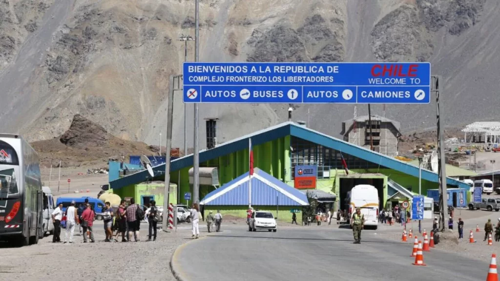 Turismo emisivo: El crecimiento más destacado se verificó en los viajes terrestres hacia Chile, que crecieron un 180% respecto a enero de 2024.