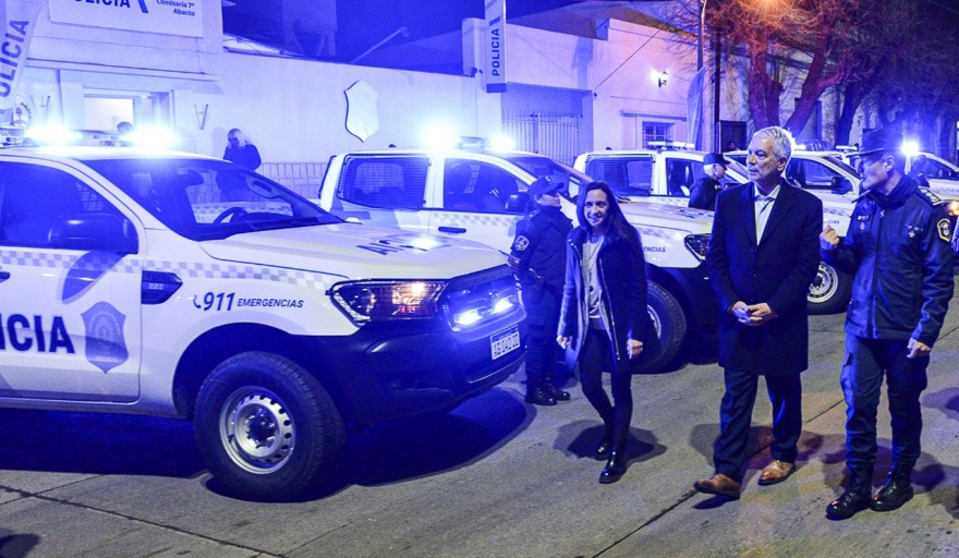 La Plata: Tras el crimen de Kim Gómez, el Ejecutivo local analiza mayor presencia de patrulleros, instalación de nuevas cámaras de seguridad y operativos en zonas críticas.