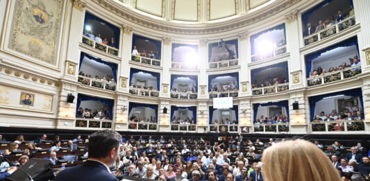 El gobernador de la provincia de Buenos Aires, Axel Kicillof, utilizó su discurso ante la Asamblea Legislativa para oficializar su deseo de suspender las PASO.