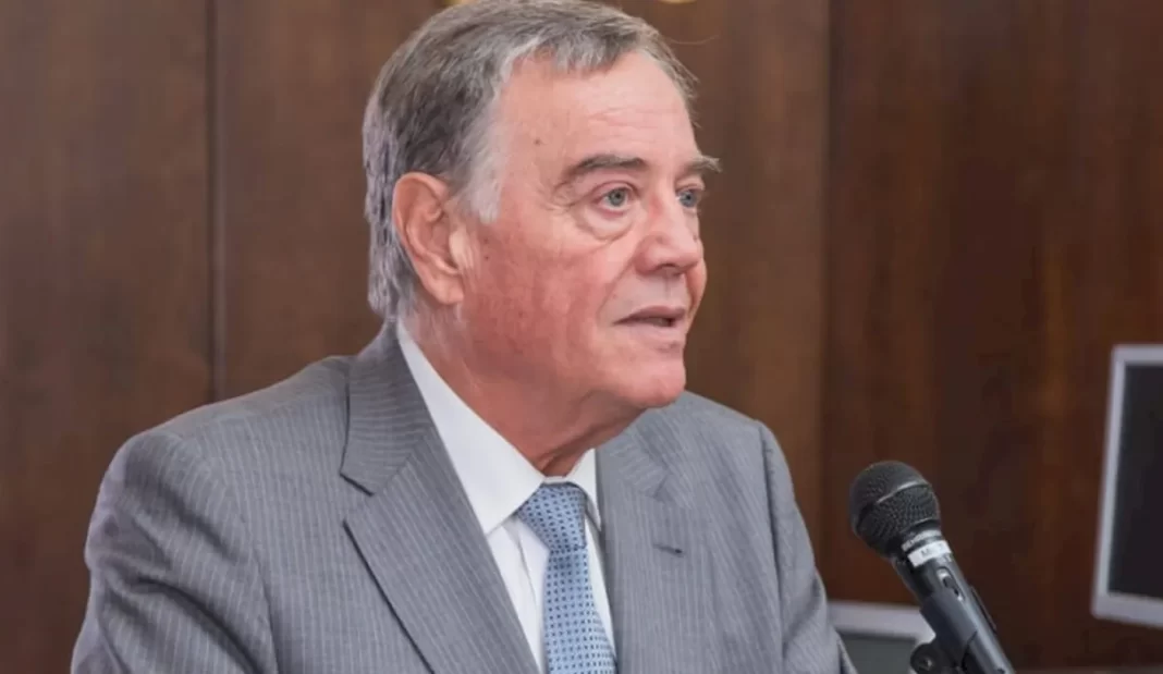 La vicegobernadora bonaerense, Verónica Magario, despidió al exjuez de la Suprema Corte de Justicia, Luis Genoud.
