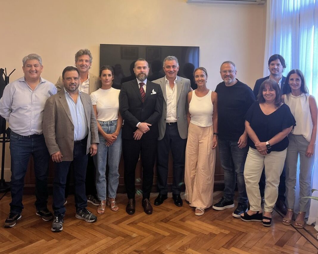 Siete ediles de Juntos oficializaron en las últimas horas su pase a la bancada de La Libertad Avanza en el Concejo Deliberante de Tigre.