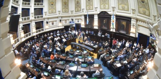 El proyecto de Axel Kicillof para regular el registro de Registro de Deudores Alimentarios Morosos quedó en condiciones de ser tratado en Diputados.