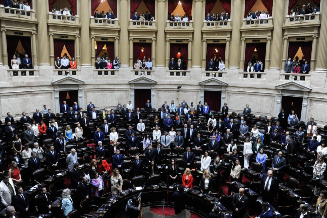 Diputados de la oposición encabezan este miércoles una sesión especial para investigar el escándalo cripto, en el que el presidente Javier Milei promocionó el token $LIBRA.