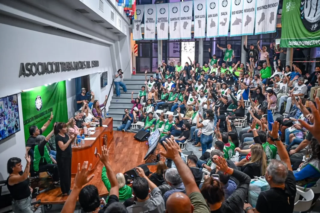 La Asociación Trabajadores del Estado (ATE) anunció un nuevo plan de lucha para marzo contra las políticas de ajuste del Gobierno nacional.