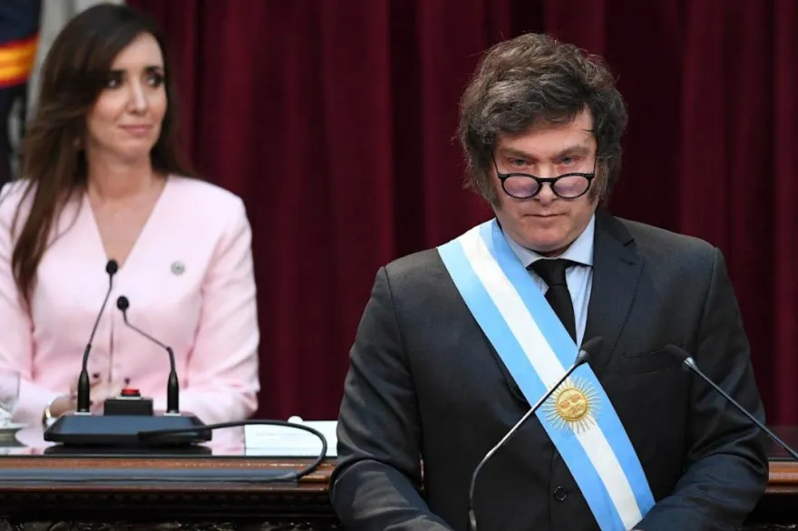 La vicepresidenta, Victoria Villarruel, volvió a diferenciarse del discurso mileísta, quienes señalaron que la marcha de jubilados fue intento de “golpe de Estado”.