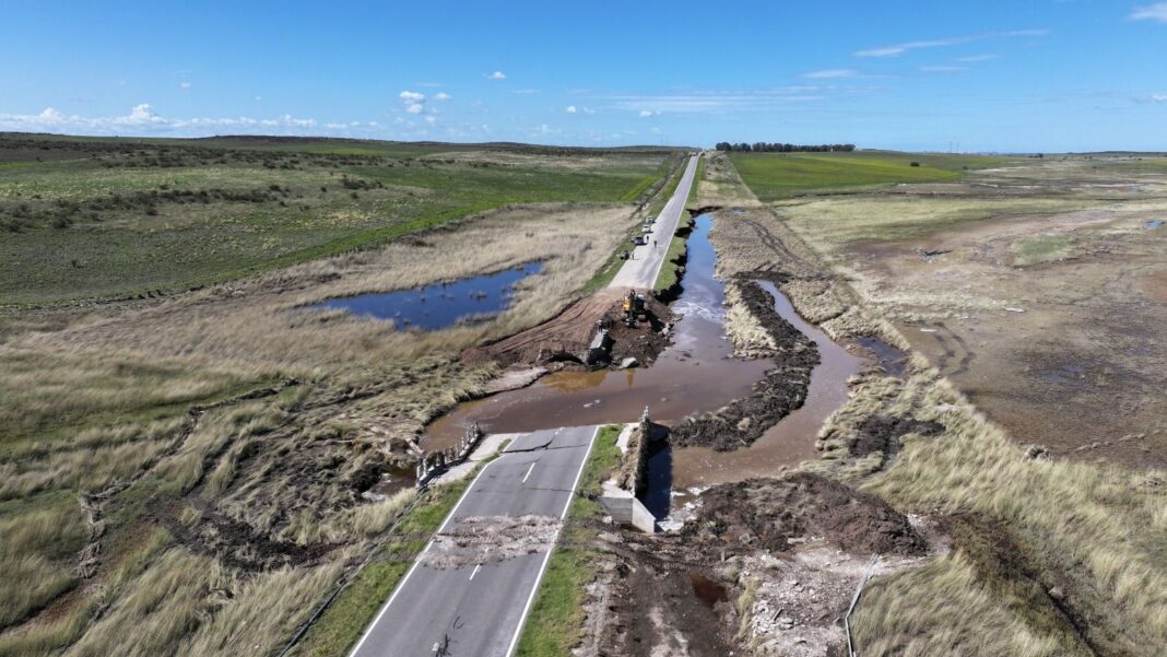 A través de la Dirección de Vialidad Nacional, el Gobierno nacional declaró la emergencia vial en Bahía Blanca por los daños en las rutas.