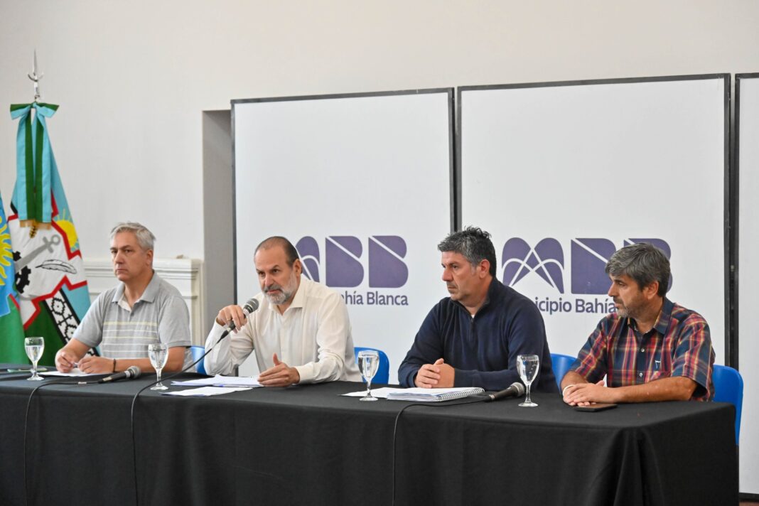 El intendente de Bahía Blanca, Federico Susbielles, anunció este lunes exenciones fiscales y un fondo especial para los afectados por el temporal. Enterate todos los detalles.