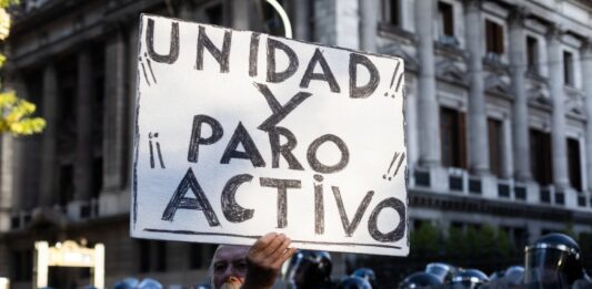 Tras la represión del miércoles pasado, organizaciones sindicales, gremiales y estudiantiles salen a la calle junto a los jubilados. Repasa los detalles sobre la jornada de hoy.