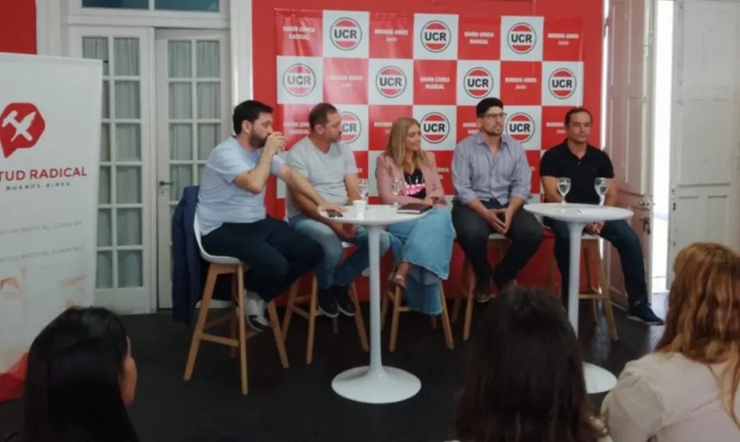 La lista opositora de la UCR bonaerense tuvo su cónclave seccional en Junín. Análisis sobre la coyuntura nacional y provincial, y los desafíos electorales.