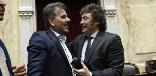 Ritondo cargó contra el kirchnerismo y respaldó una eventual alianza entre el PRO y LLA.