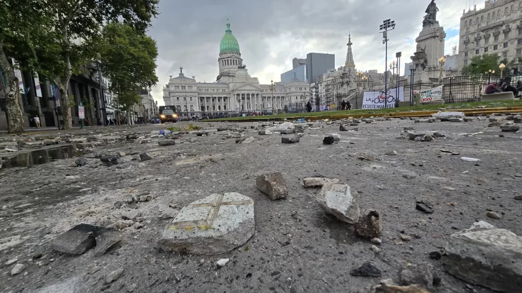 El Gobierno nacional redobla el operativo policial tras los incidentes de la semana pasada, que dejaron 120 detenidos y 40 heridos.