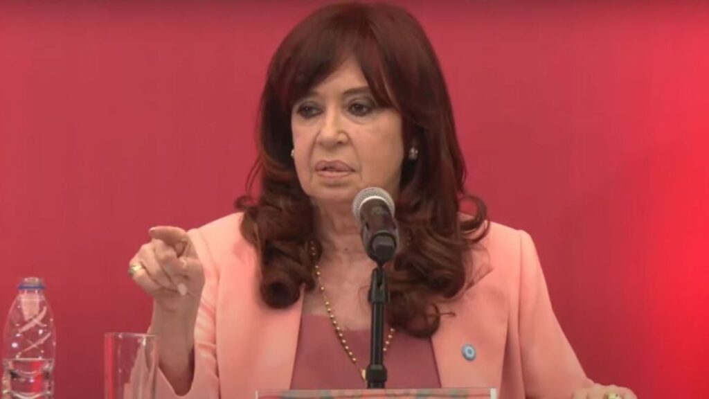 Cristina Kirchner impulsó la intervención de distintos PJ provinciales como forma de presión hacia los gobernadores peronistas cercanos al gobierno. 