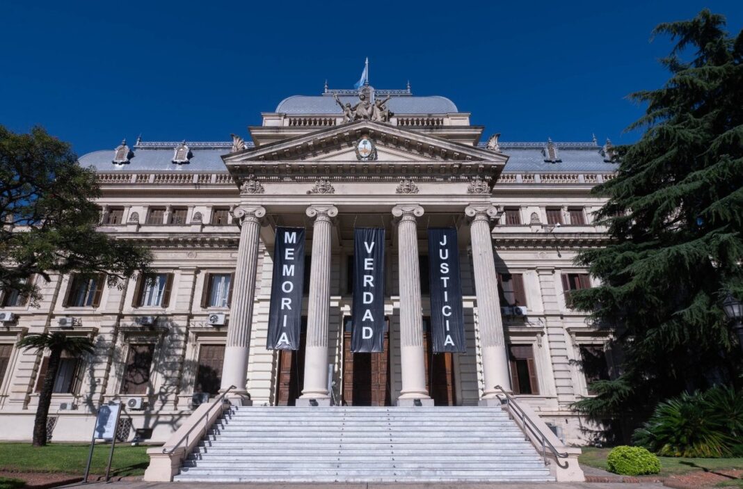 Tras la fallidTras la fallida sesión por la suspensión de las PASO, la Cámara de Diputados bonaerense encabeza una sesión especial por el Día de la Memoria. Seguí la cobertura en vivo. a sesión por la suspensión de las PASO, la Cámara de Diputados bonaerense encabeza una sesión especial por el Día de la Memoria. Seguí la cobertura en vivo.