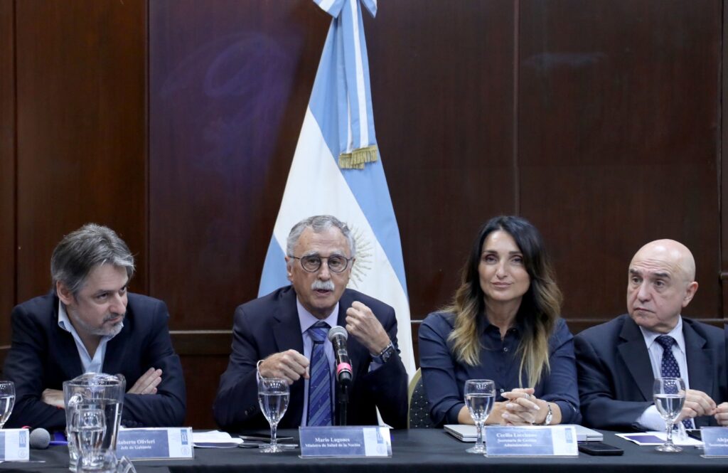 La estrategia acordada en el Consejo Federal de Salud (COFESA) establece el uso de la vacuna doble viral para niños de 6 a 11 meses y de 13 meses a 4 años en el AMBA.