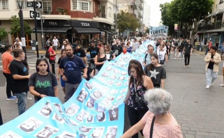 Durante la marcha en La Plata por el Día de la Memoria, las diferentes agrupaciones leerán un comunicado consensuado.
